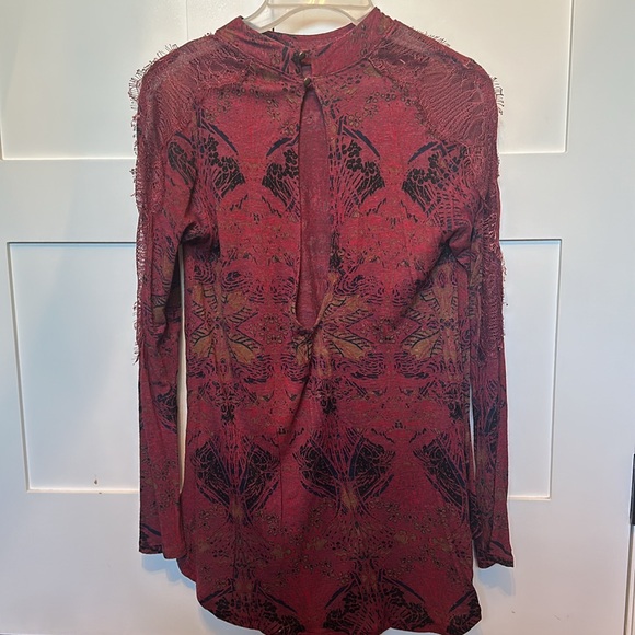 Free People long blouse. Small - Picture 4 of 6